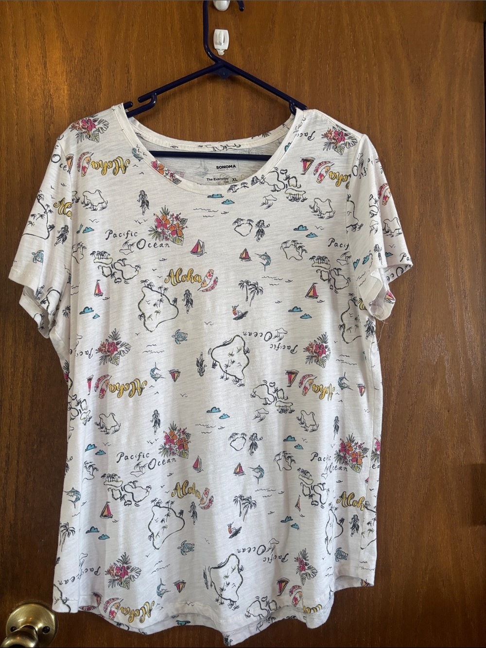 Sonoma White Aloha Map Print Short Sleeve Tee